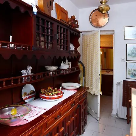 Waterwell Villa *