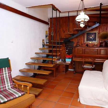 Waterwell Villa *