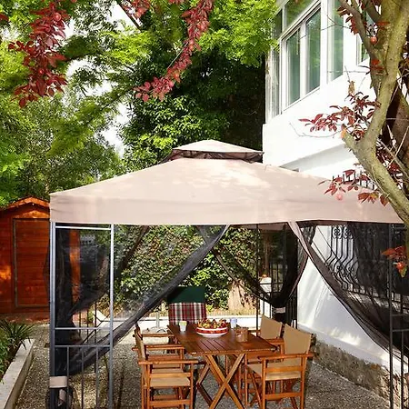 Waterwell Villa *